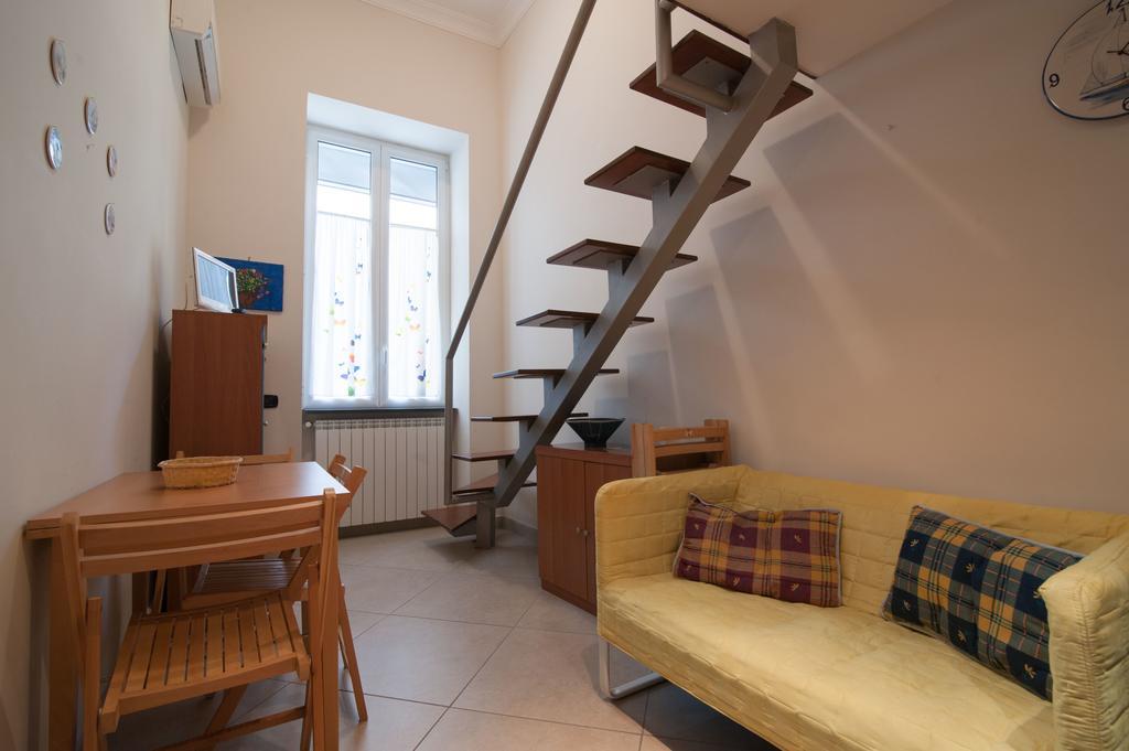 La Terra Del Sole Apartment เนเปิลส์ ภายนอก รูปภาพ